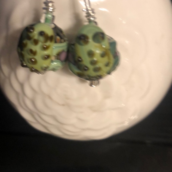 Forest Fairy Frogs ceramic Earrings - Picture 2 of 2